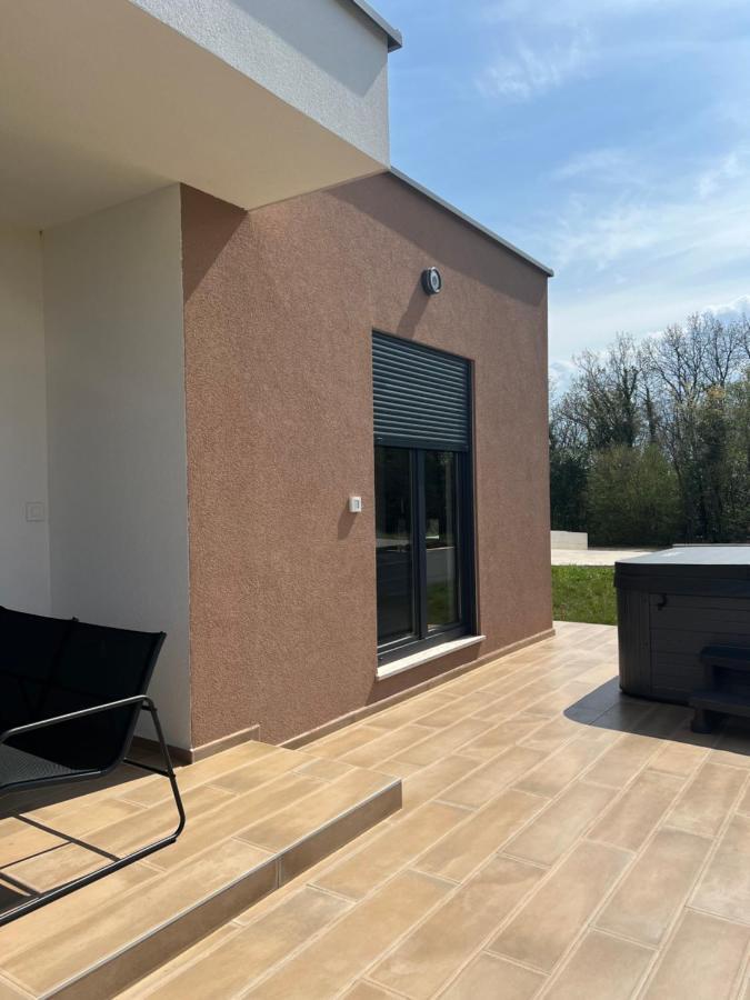 Modern Home Ula Brtonigla Extérieur photo
